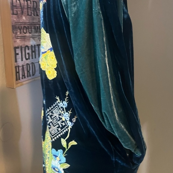 Velvet varsity bomber jacket embroidered peacocks by Paparazzi Biz NWT - Picture 14 of 16